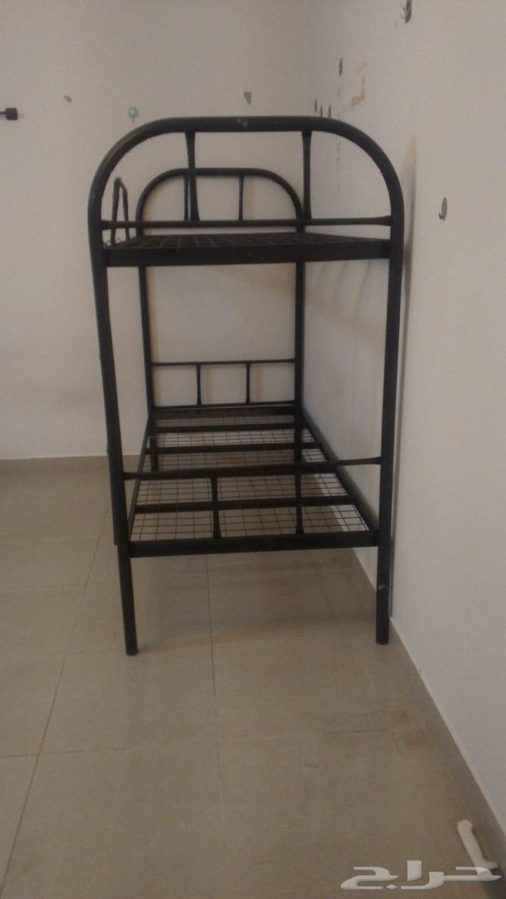 Double and single iron bunk bed with mattresses, blankets, and pillows new64421053589121112