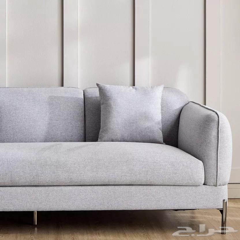 3 modern sofas for free display right now at 3,389 new riyals from Home Center64422123729411113