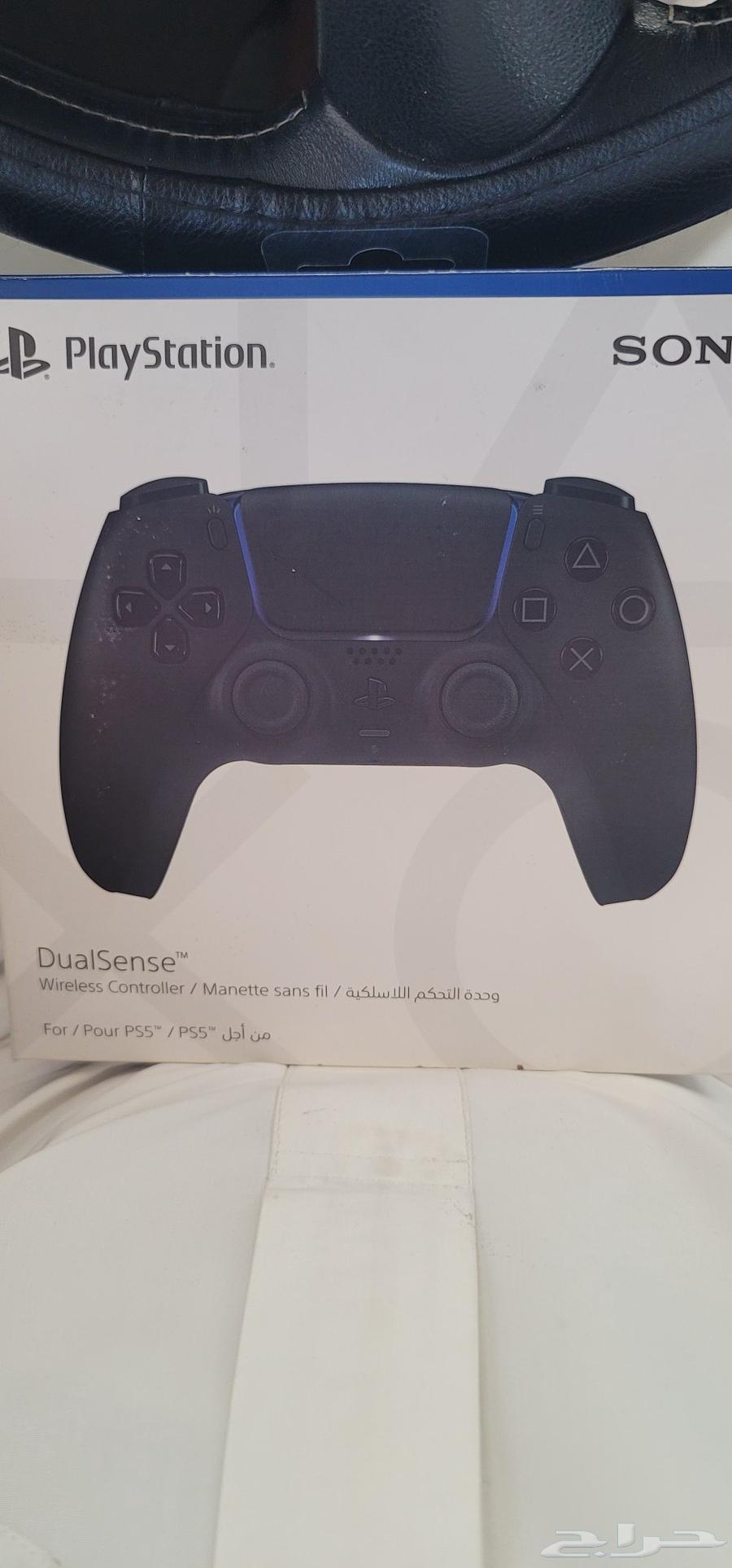 PlayStation 5 controller64423022327298110