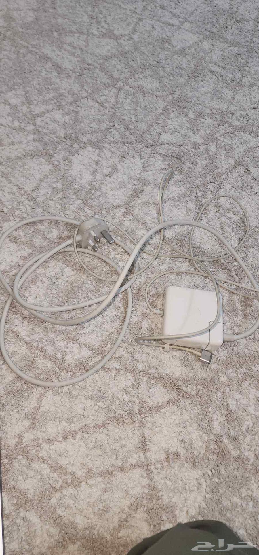 ماك بوك برو اخو الجديد لبيع على السوم استخدام بسيط مع جميع م64423448849795113