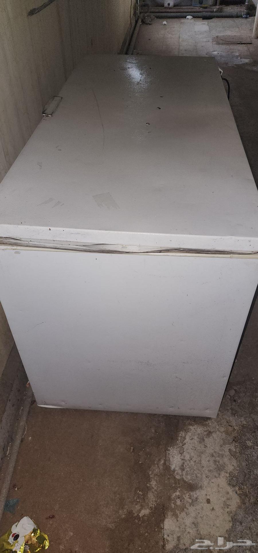 Floor refrigerator, cooling capacity 400 riyals, negotiable64419399009922110