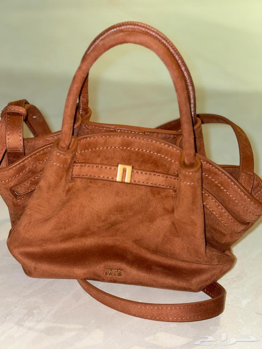 شنطة JW PEI الاصلية لون بني64424595274369111