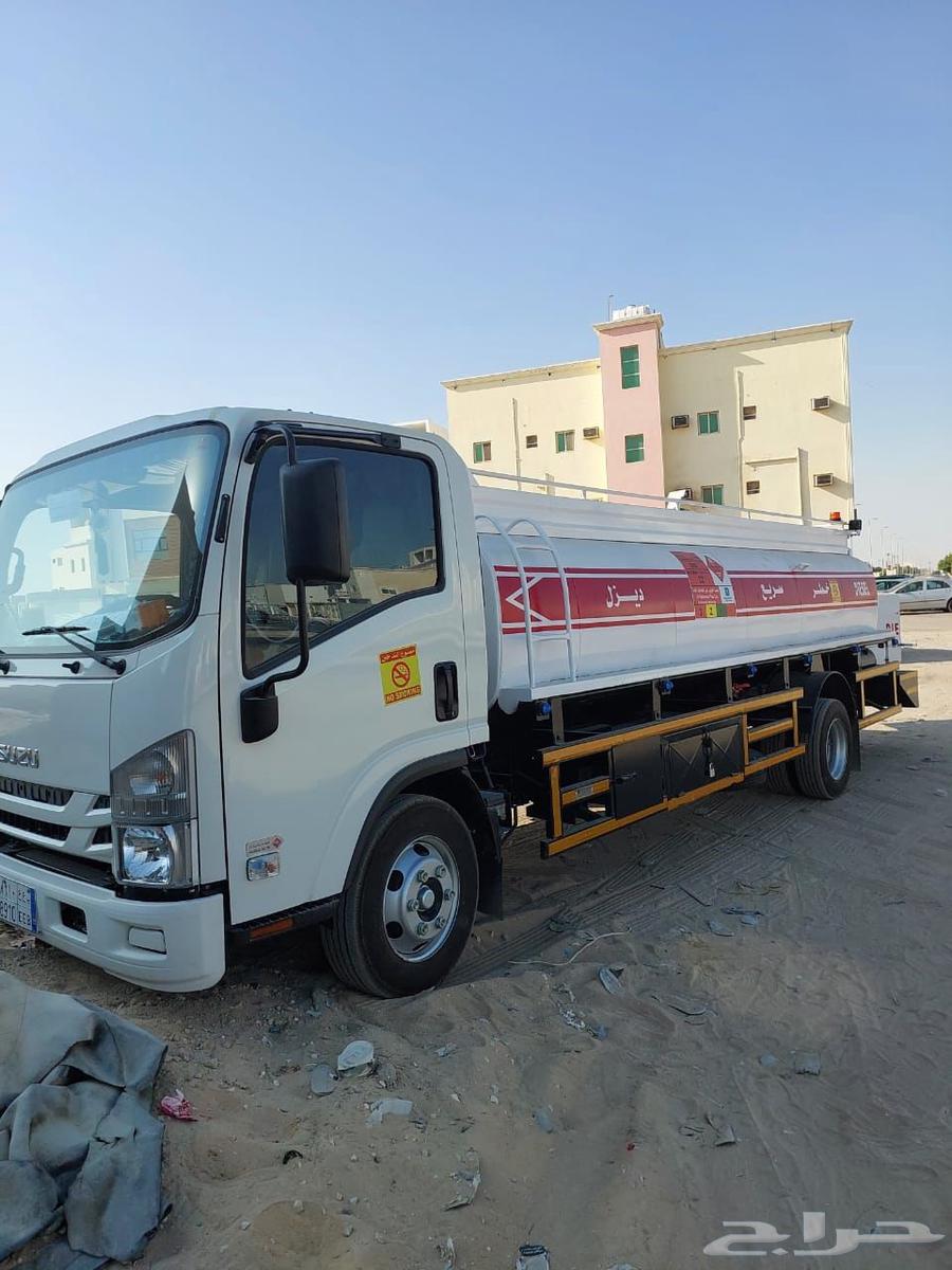 للبيع صهريج محروقات64585481027329111