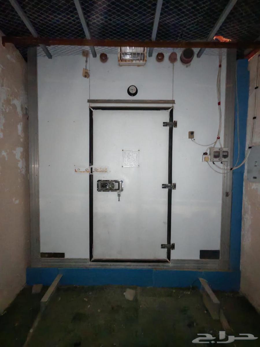 ثلاجة نظيفة للبيع64425408368001110