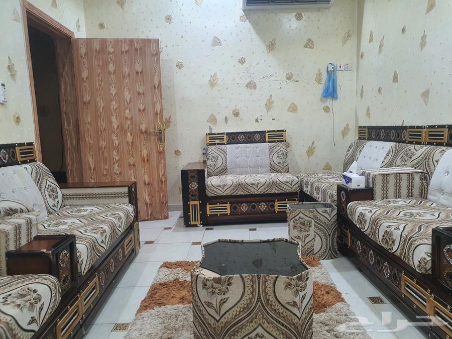 كنب نظيف للبيع64428914938115112