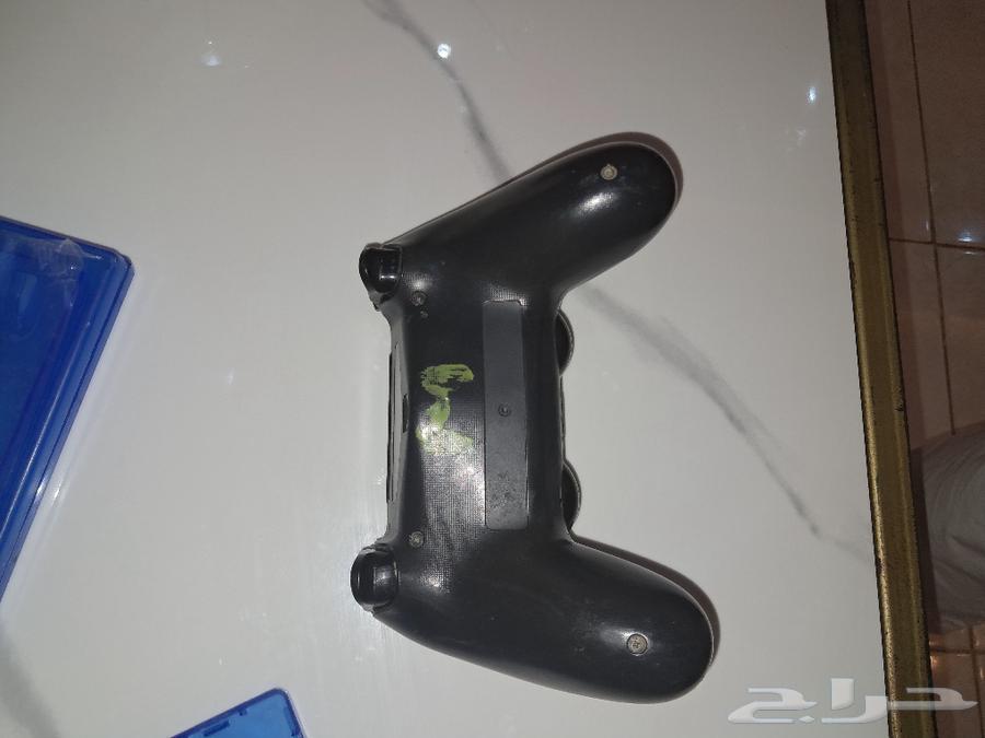 ثلاثه اشرطة سوني للبيع مع يد سوني 4 R2 خربان السعر على السوم64429909890818111