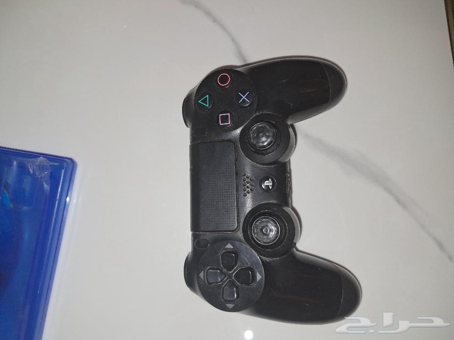 ثلاثه اشرطة سوني للبيع مع يد سوني 4 R2 خربان السعر على السوم64429909890818110