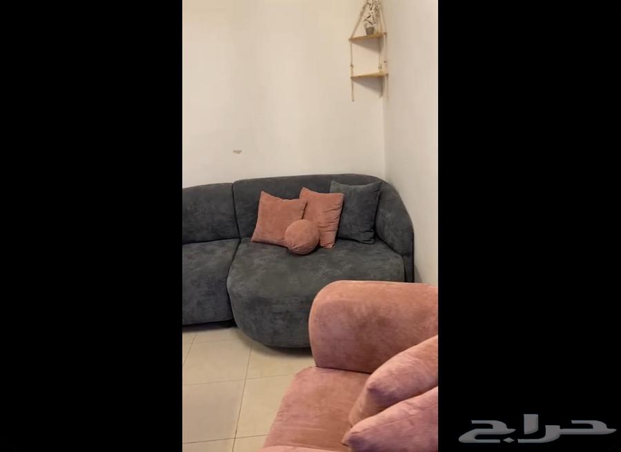 Sofa64430381695746110