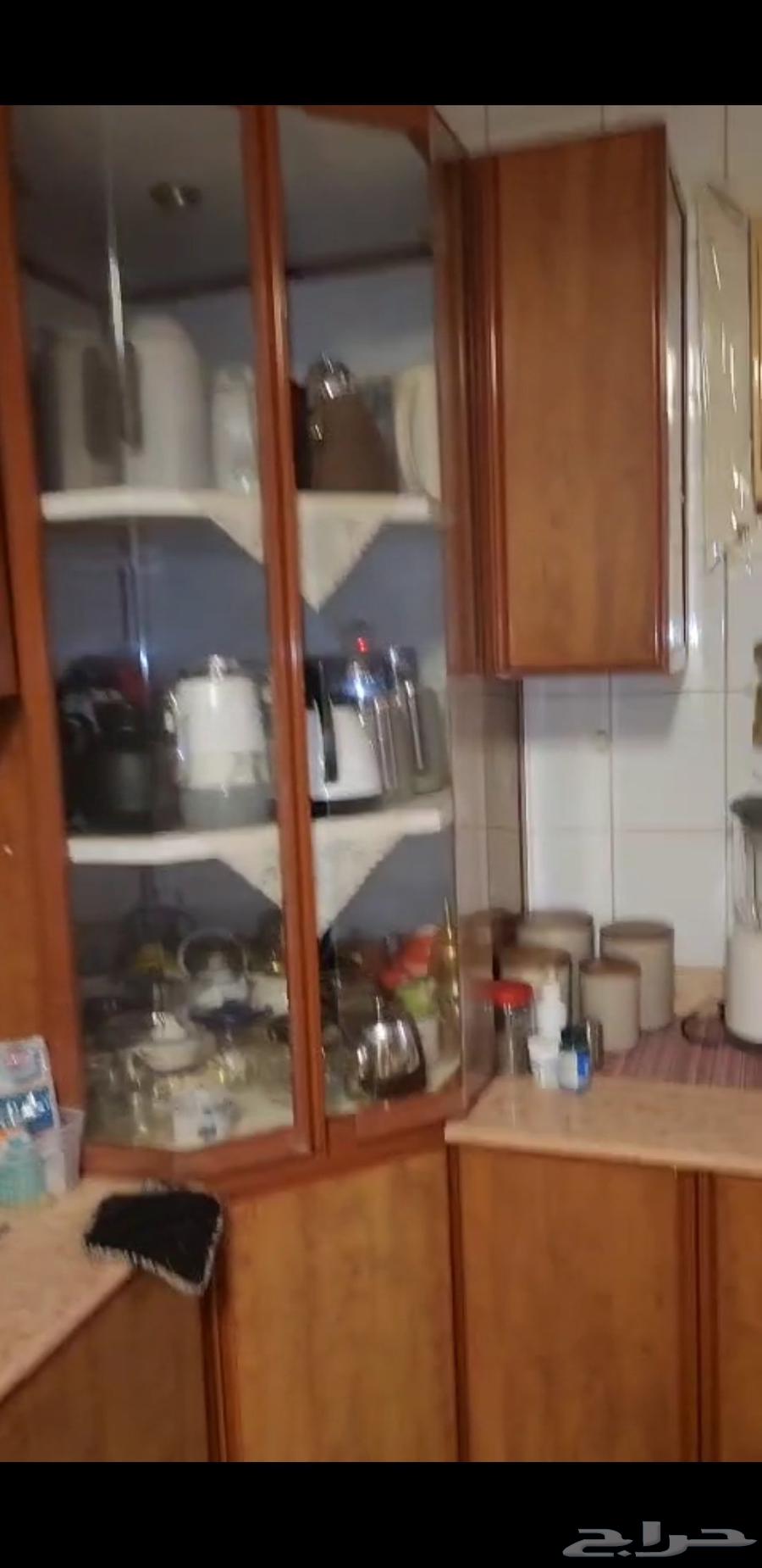 مطبخ للبيع مع البدقاز والشفاط64431616510721112