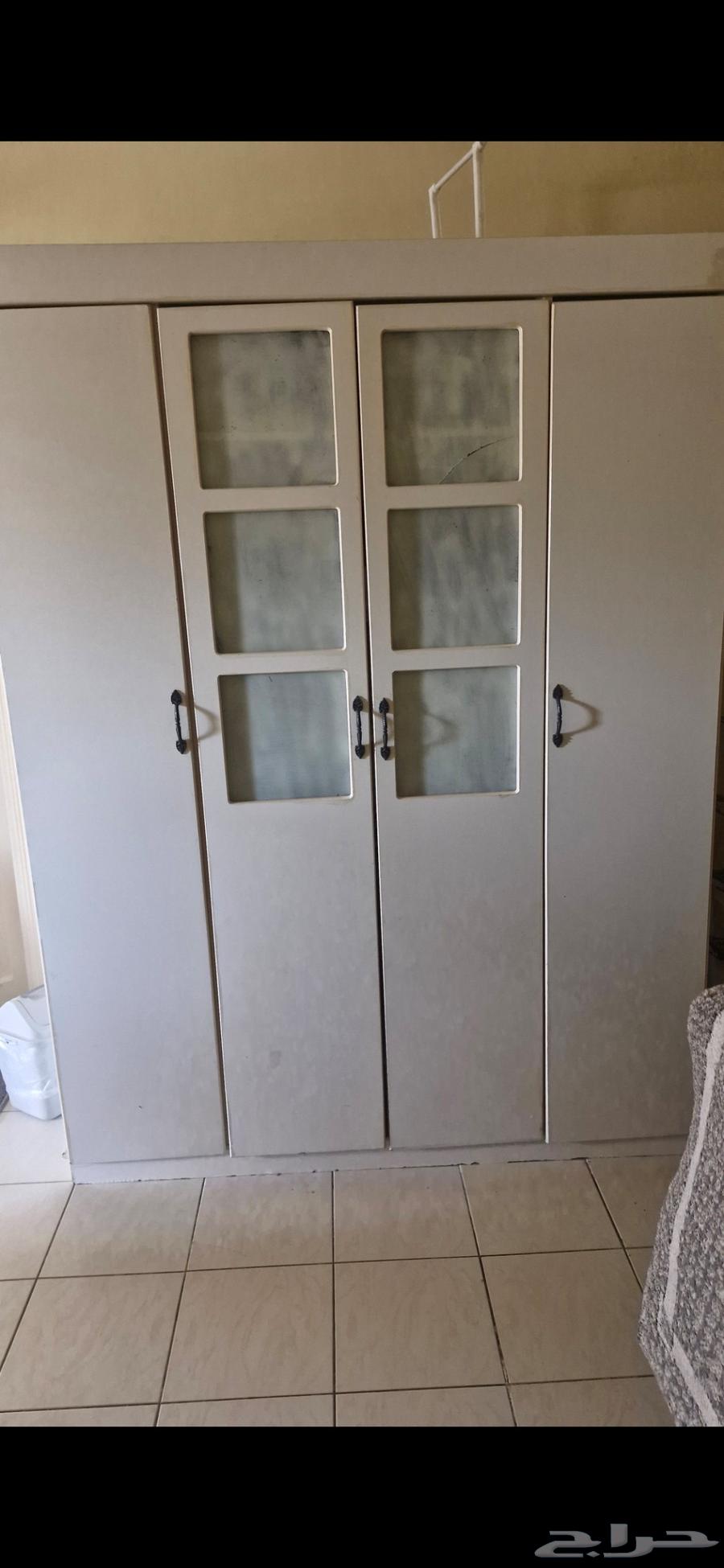دولاب ابيض للبيع64427529761795110
