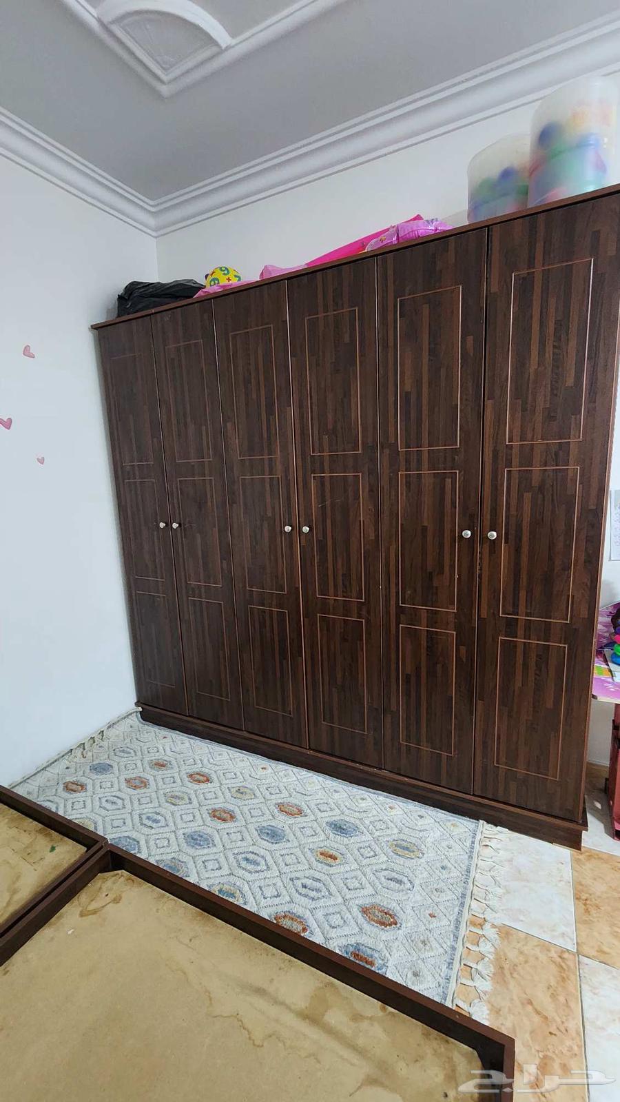 Wooden cabinet and two beds with no cracks for 800 SAR64432822797314110