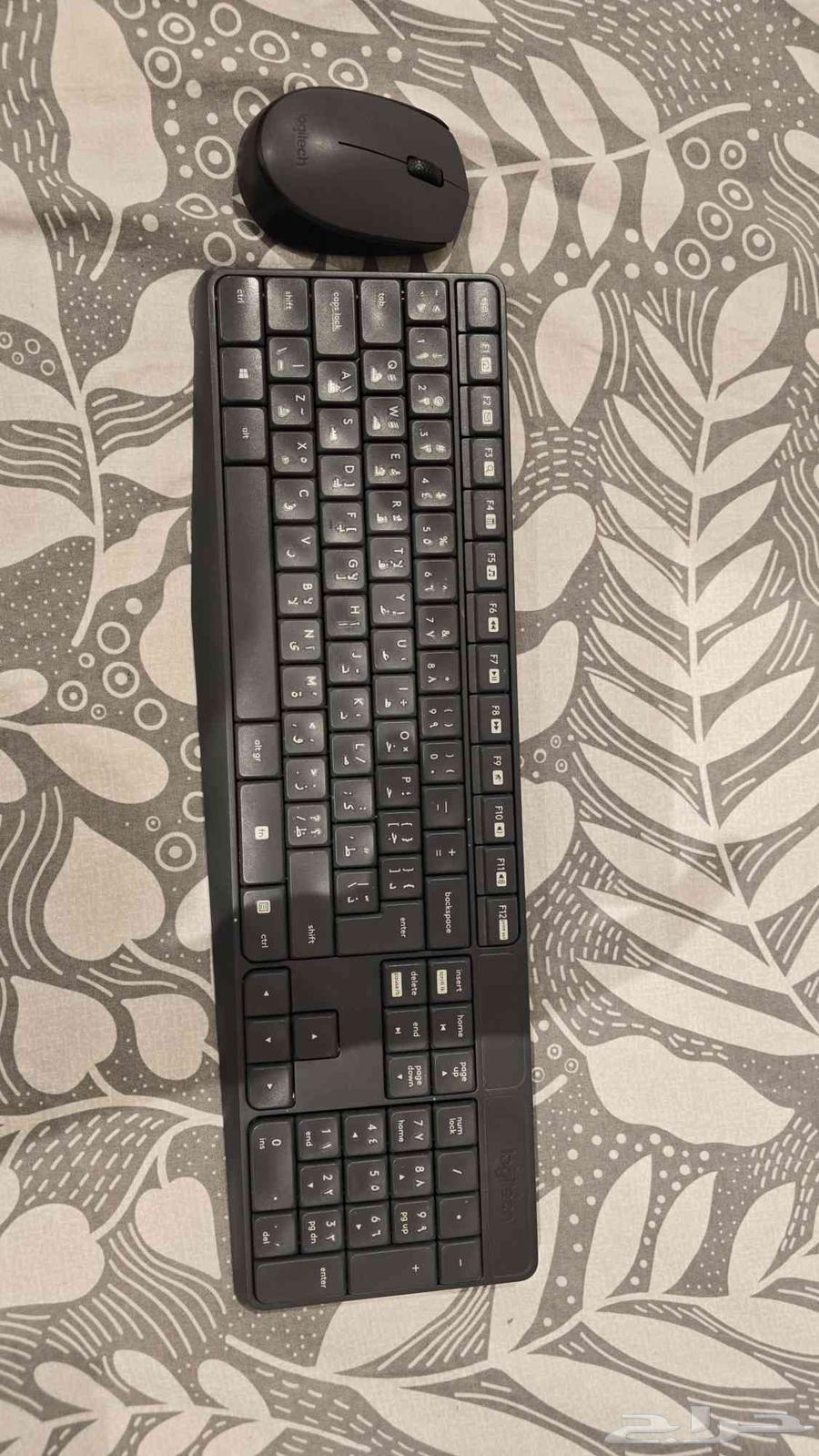 Logitech wireless keyboard and mouse set, set price 10064431548510210111