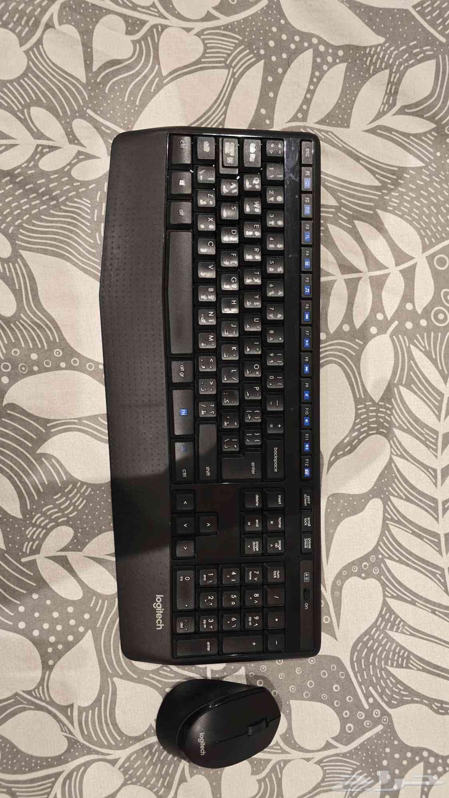 Logitech wireless keyboard and mouse set, set price 10064431548510210110