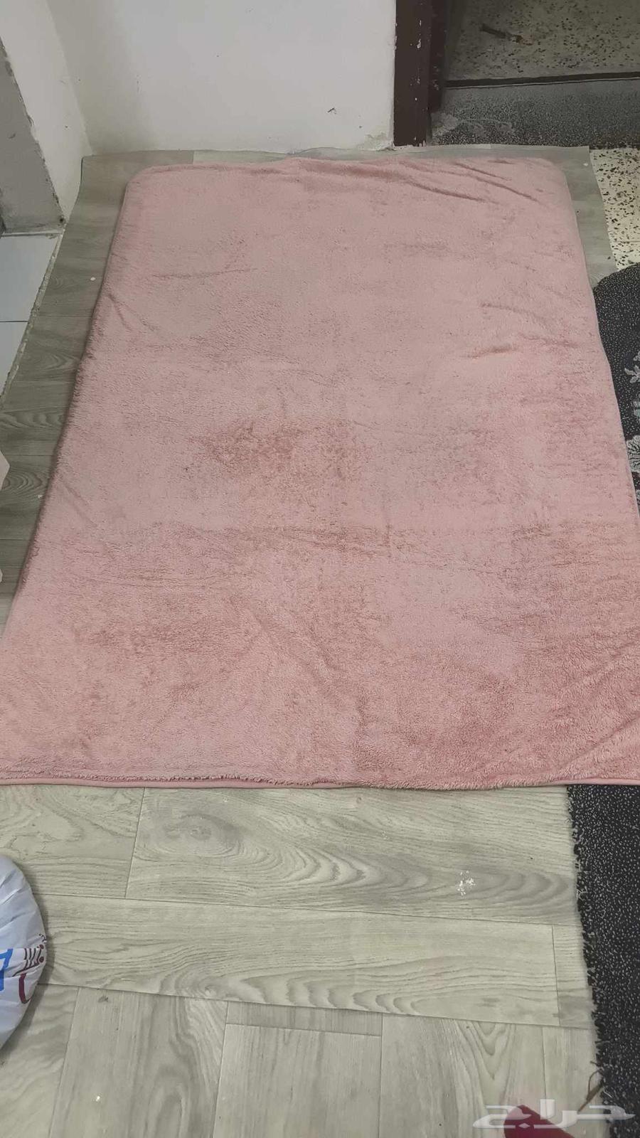 بساطين لون وردي64432196846211111