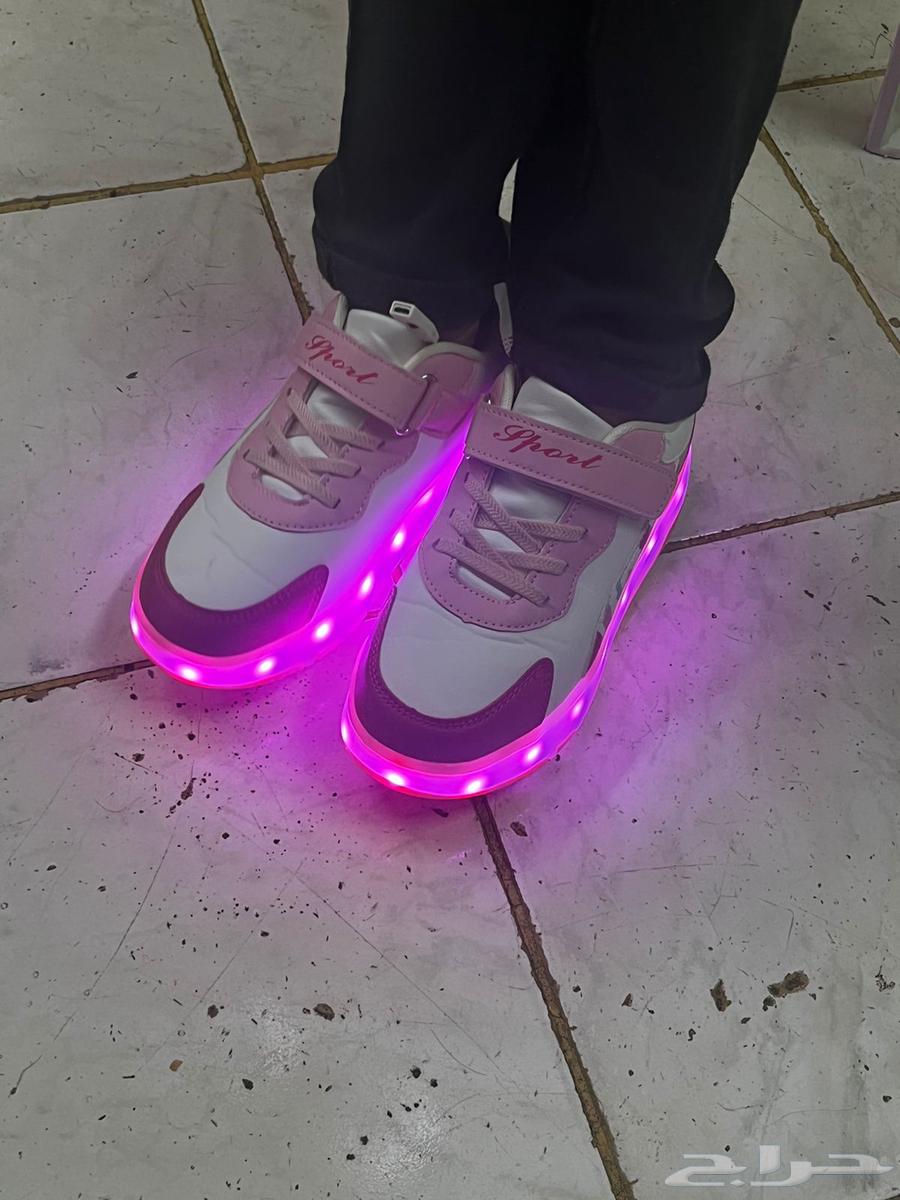 حذاء تزلج للاطفال عندي اثنين بناتي استخدام ثلاث ايام64430778922115111