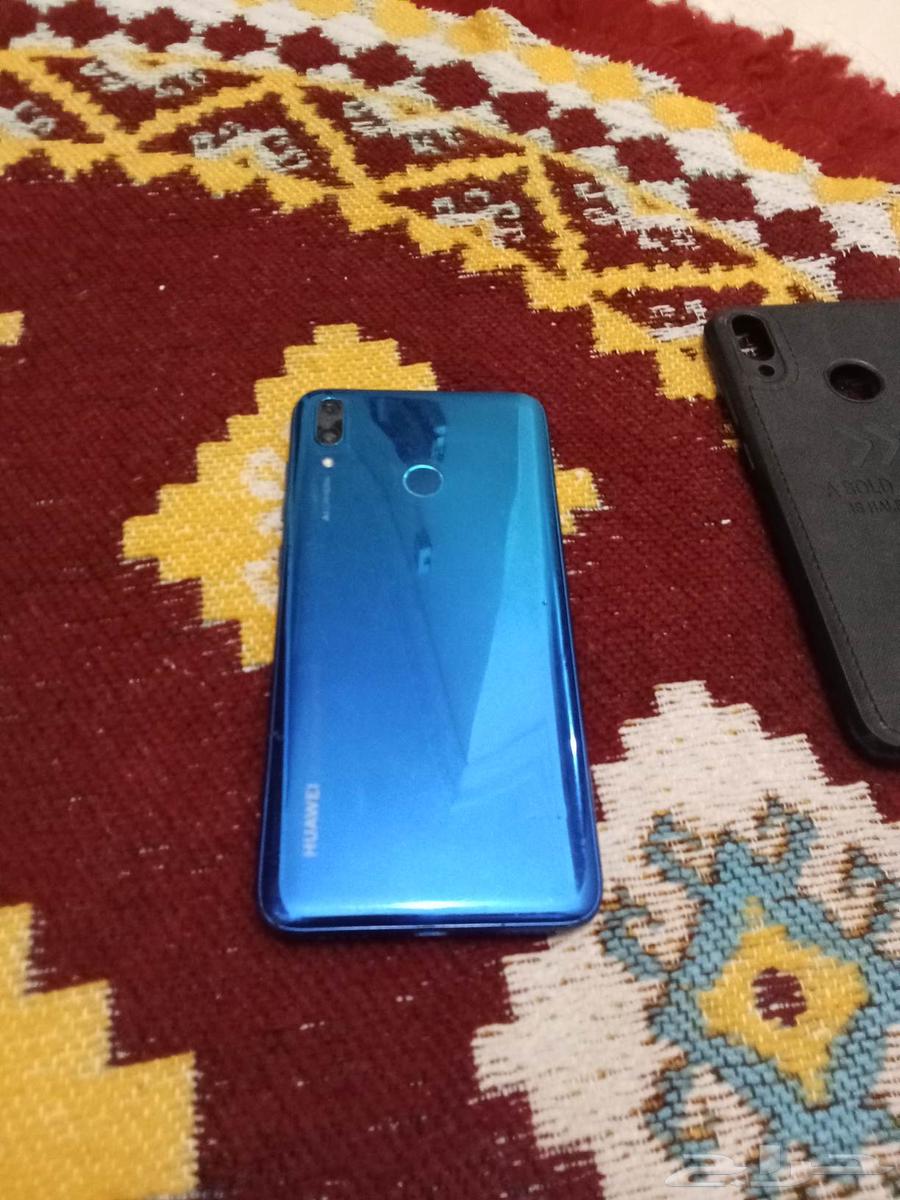 Huawei phone, but the screen is broken, selling for 7064427436535299110