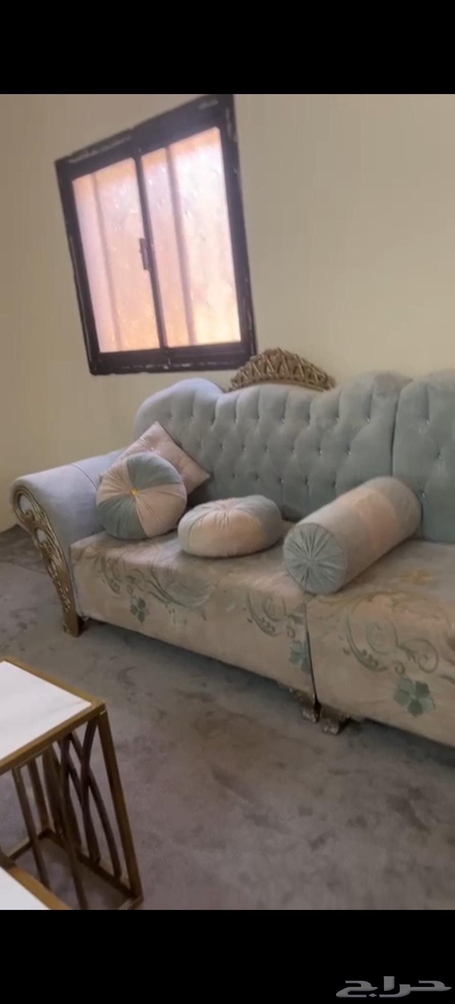 كنب نضيف. وسعر مناسب. معا طاوله.64431767774850114