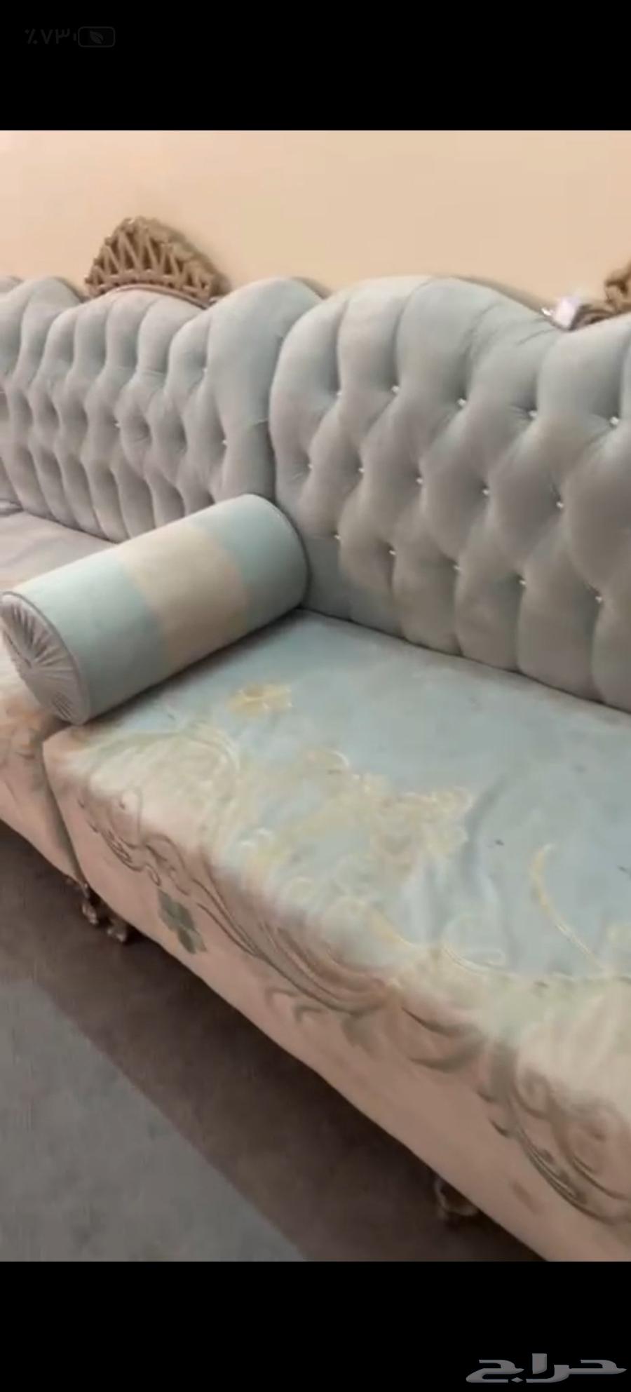 كنب نضيف. وسعر مناسب. معا طاوله.64431767774850110