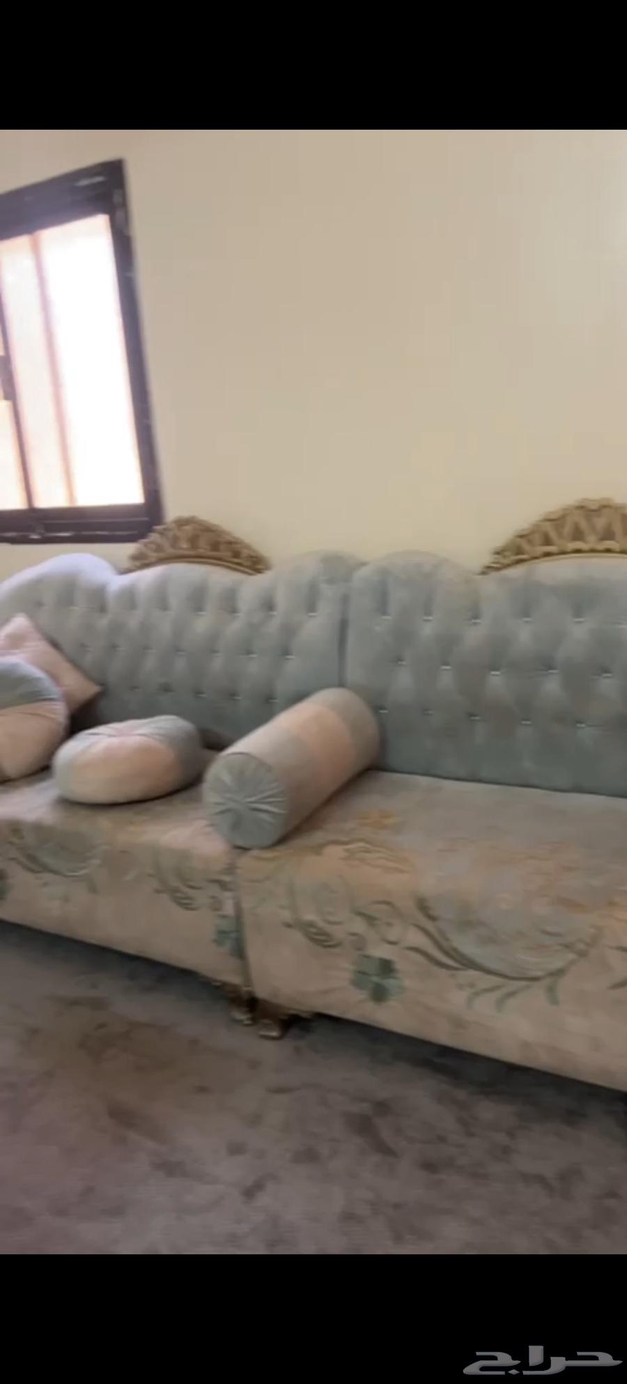 كنب نضيف. وسعر مناسب. معا طاوله.64431767774850113