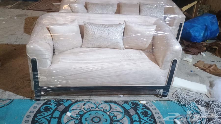 كنب مودرن 8شخص بسعر 2400يشمل التوصيل ف الرياض64426550702081110