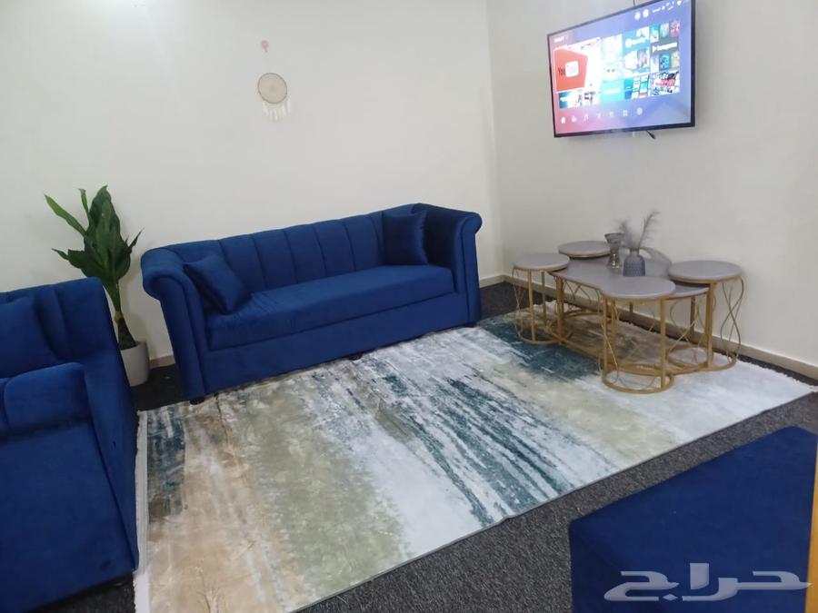 كنب باللون الكحلي قماش مخمل جديد مكون من ثلاثة قطع للبيع64431008112259110