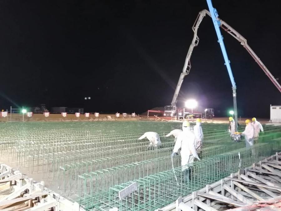 I am a contractor for pouring floors, printed concrete, epoxy, and secret work at the hospital64270731195778111