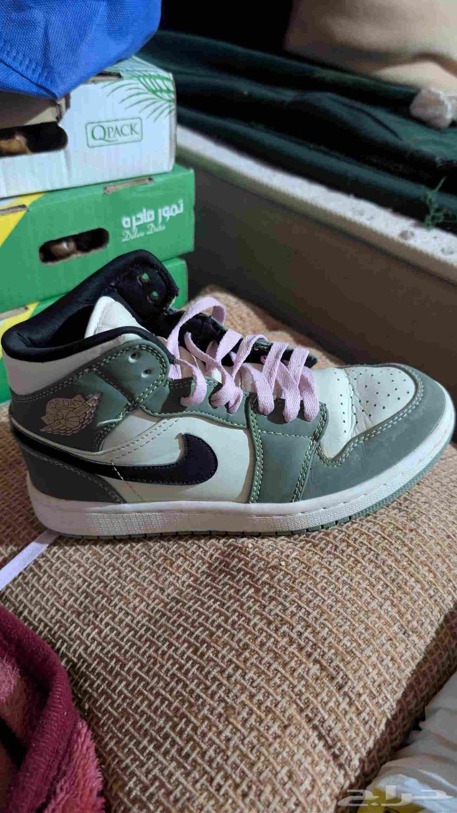 Original Nike shoes, price 70 SAR, size 3764431453760002111