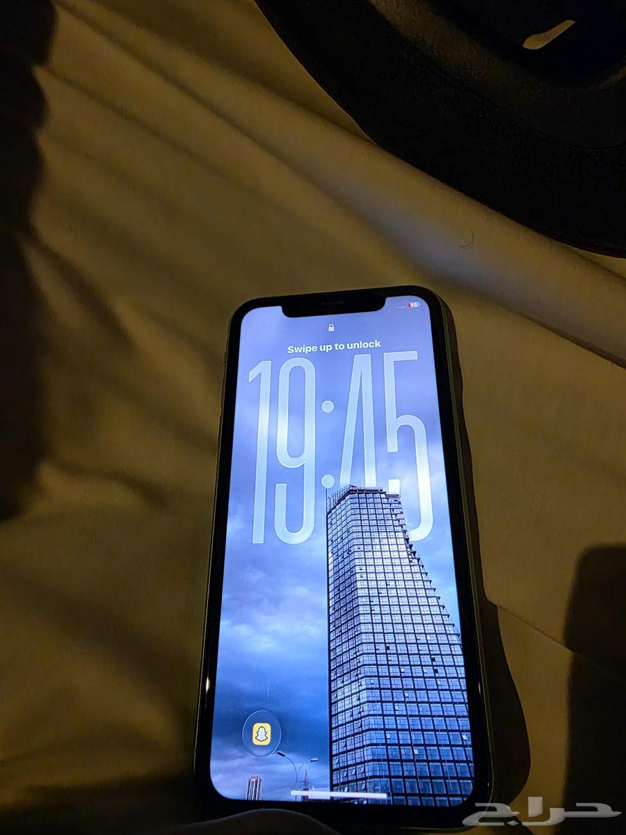 للبيع آيفون 11 بسعة 128GB اللون الأخضر المميز الجهاز شغال64426928582785110
