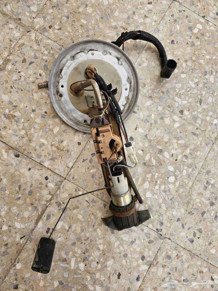 عوامة بنزين فورد 2003 أصلي64589253674113110