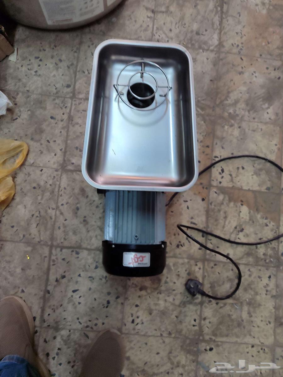 مفرمة لحم إيطالي شبه جديدة مقاس 32ماركةCgt64428496560771113