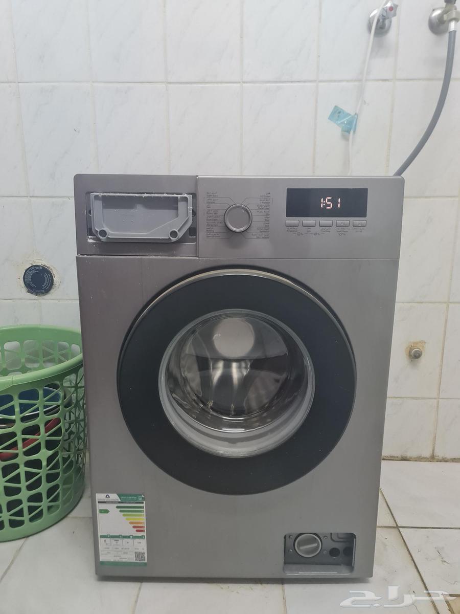 Refrigerator and washing machine64426335359361110