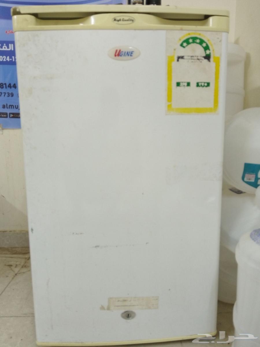 غسالة وثلاجة بحالة ممتازة للبيع64427650315906110