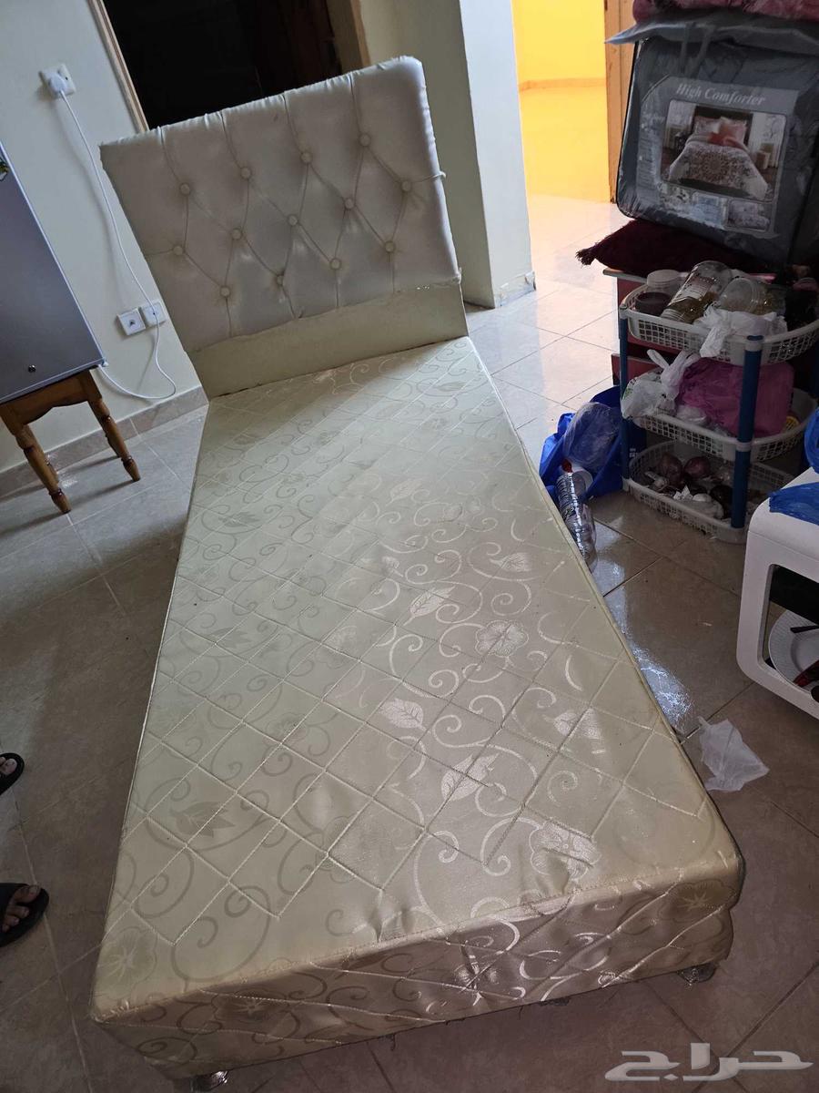 أغراض للبيع64426901479681111