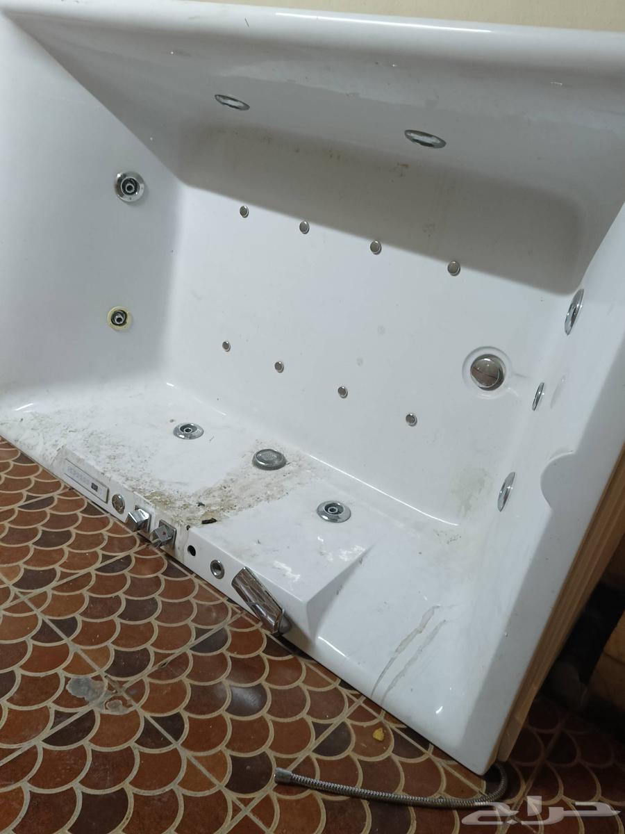 Good condition double jacuzzi64433121155074112