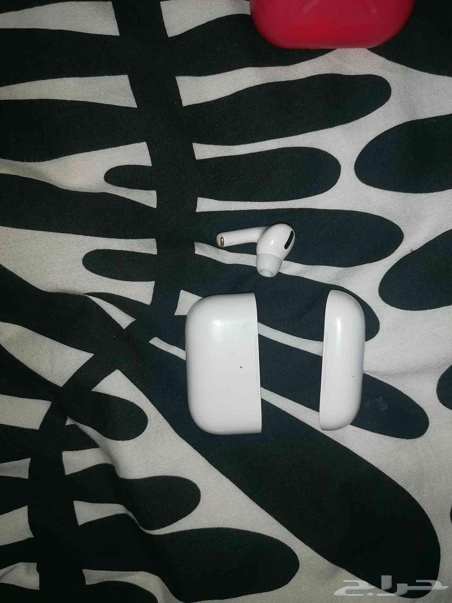 اير بودس برو 2 مكسورة64429586679042111