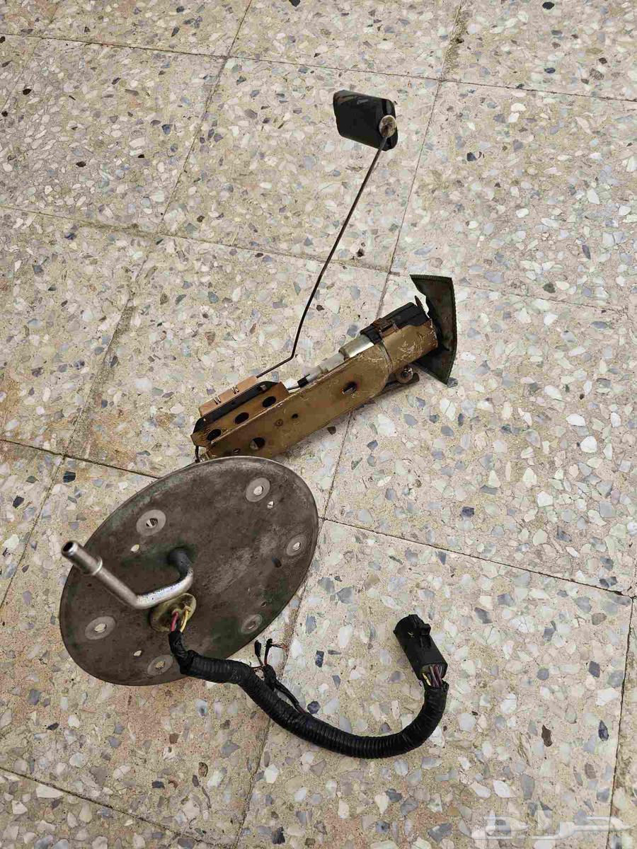 عوامة بنزين فورد 2003 أصلي64589253674113111