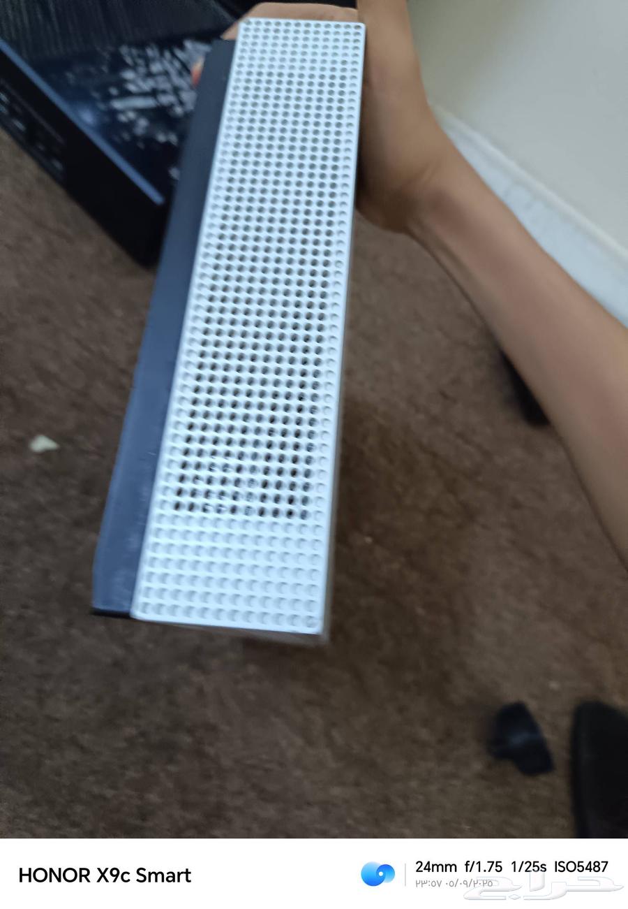 I'm selling an Xbox, if you're in Riyadh and interested, WhatsApp me64433498925057112