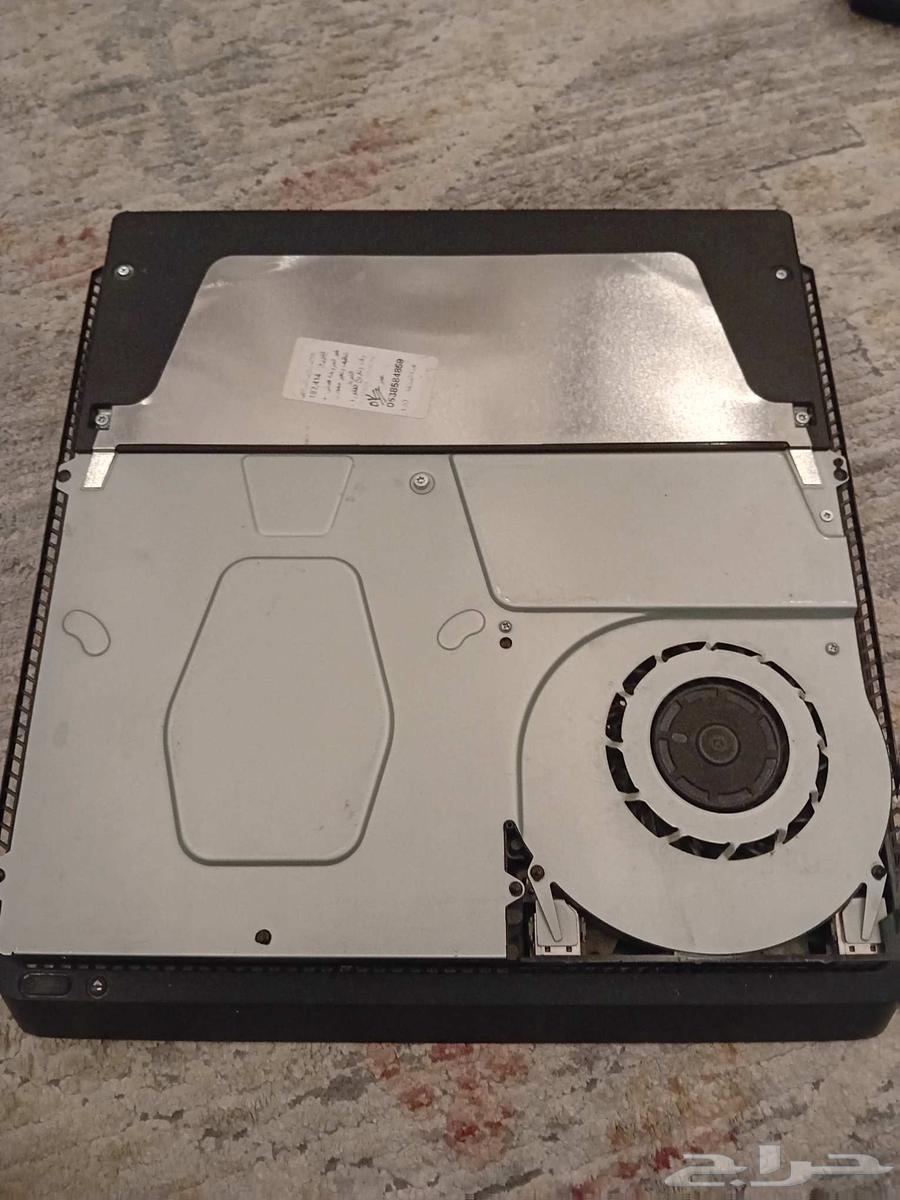 Sony used, very clean, comes with original mouse and keyboard, plus a new one64427436528130111