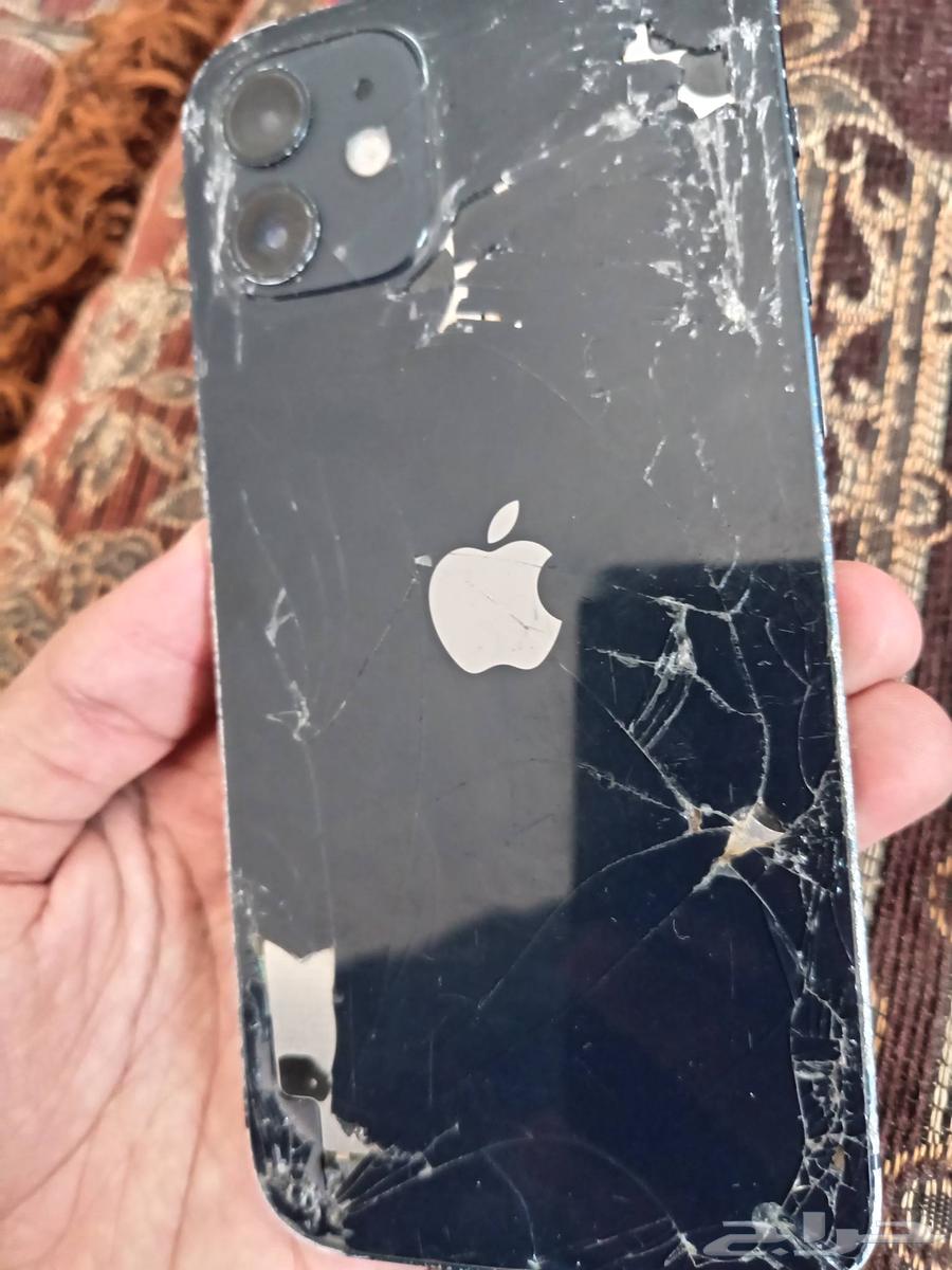 ايفون 12 نظيف البيع مستعجل64426711849217114