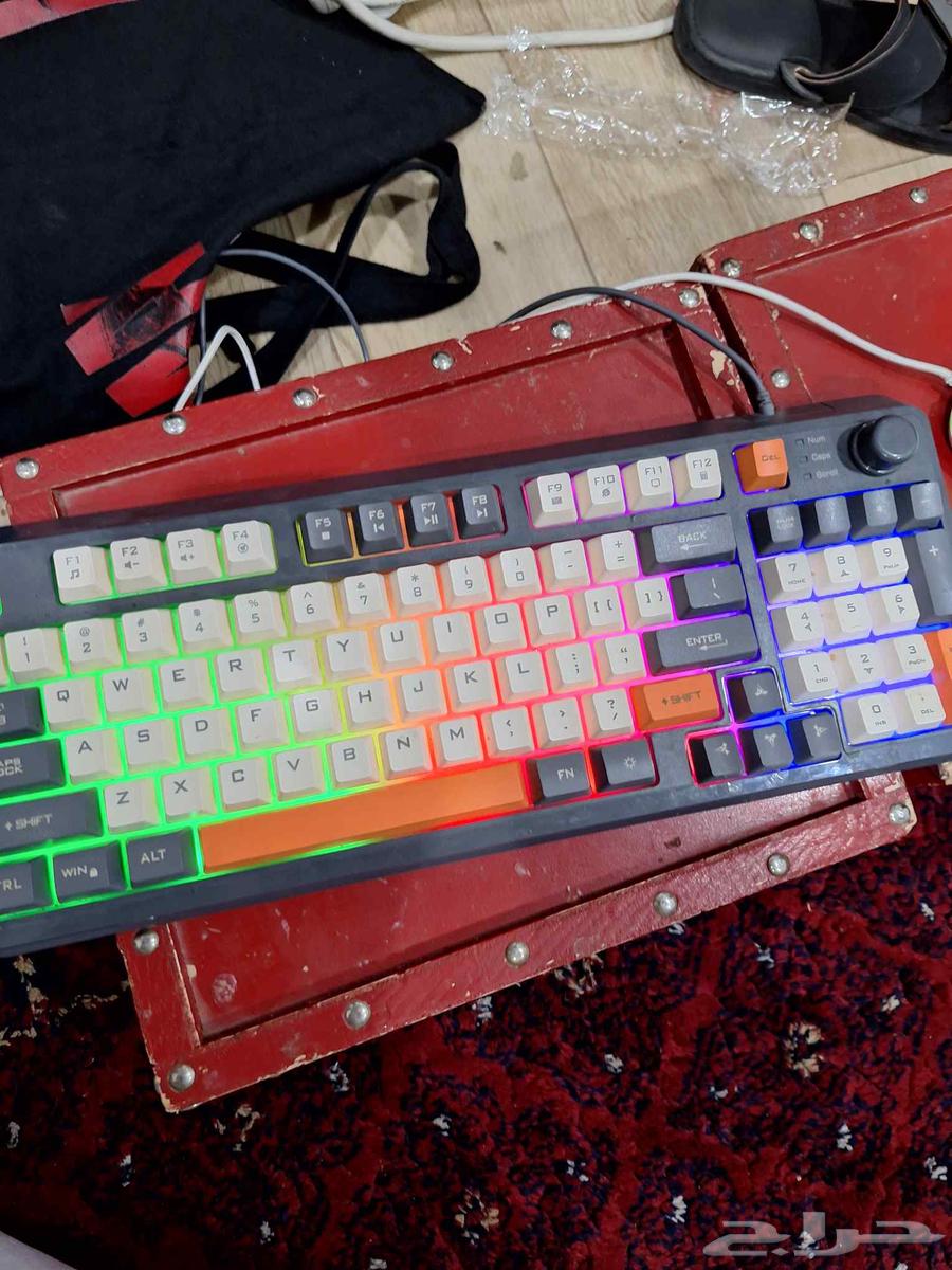 Mouse and keyboard64432237701633110