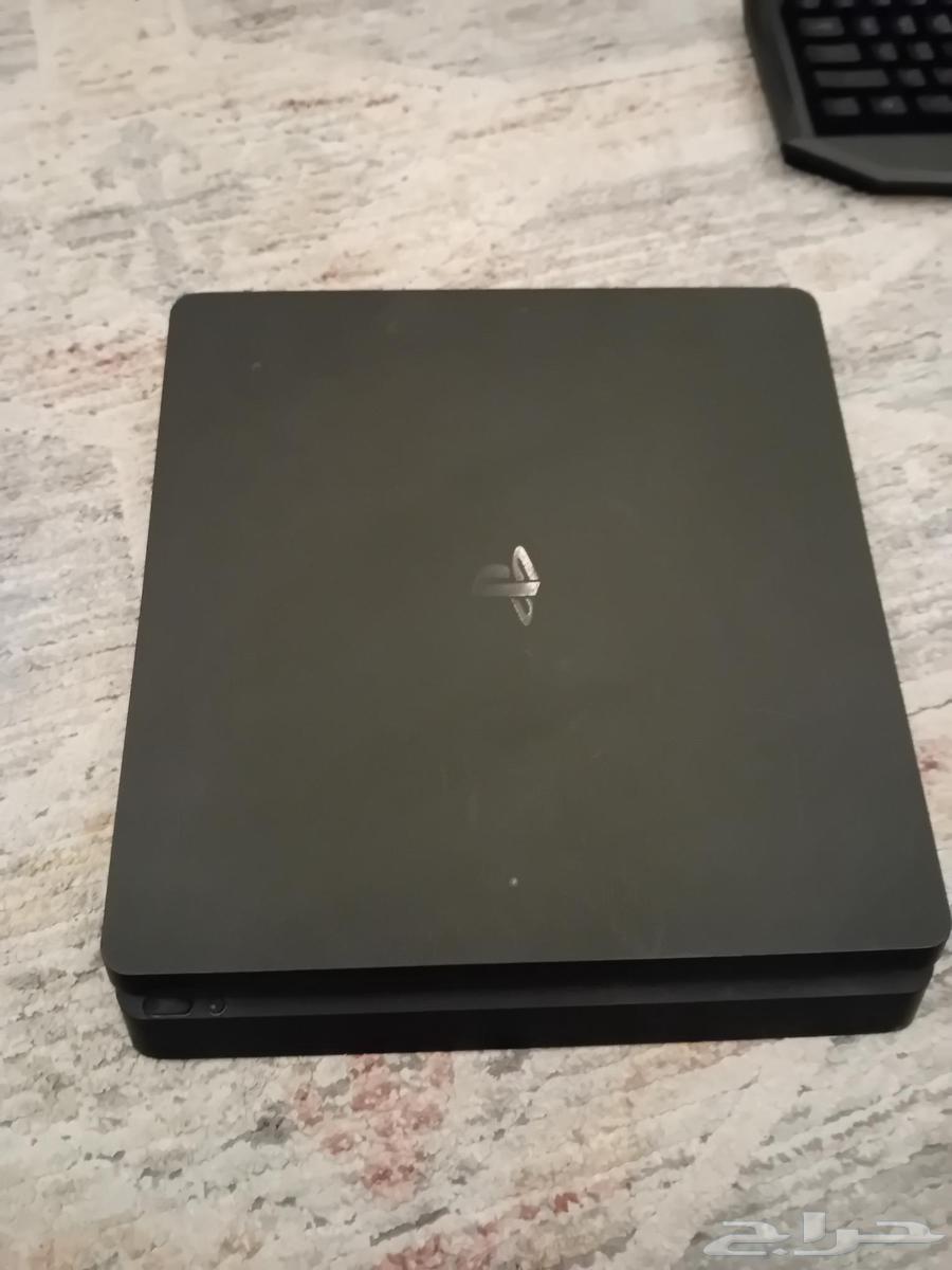 Sony used, very clean, comes with original mouse and keyboard, plus a new one64427436528130110