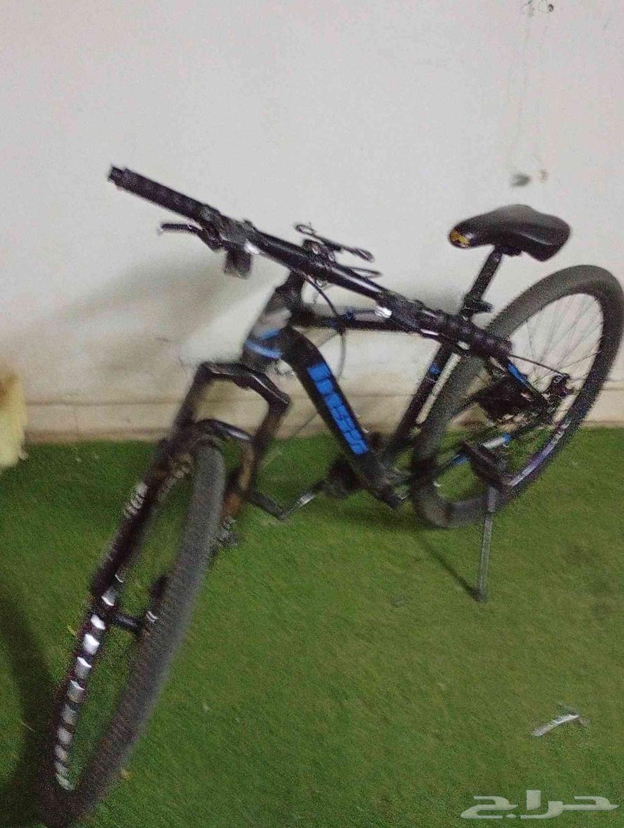 Sports bicycle in almost new condition, clean, lightweight, and ready to use64432714217474110
