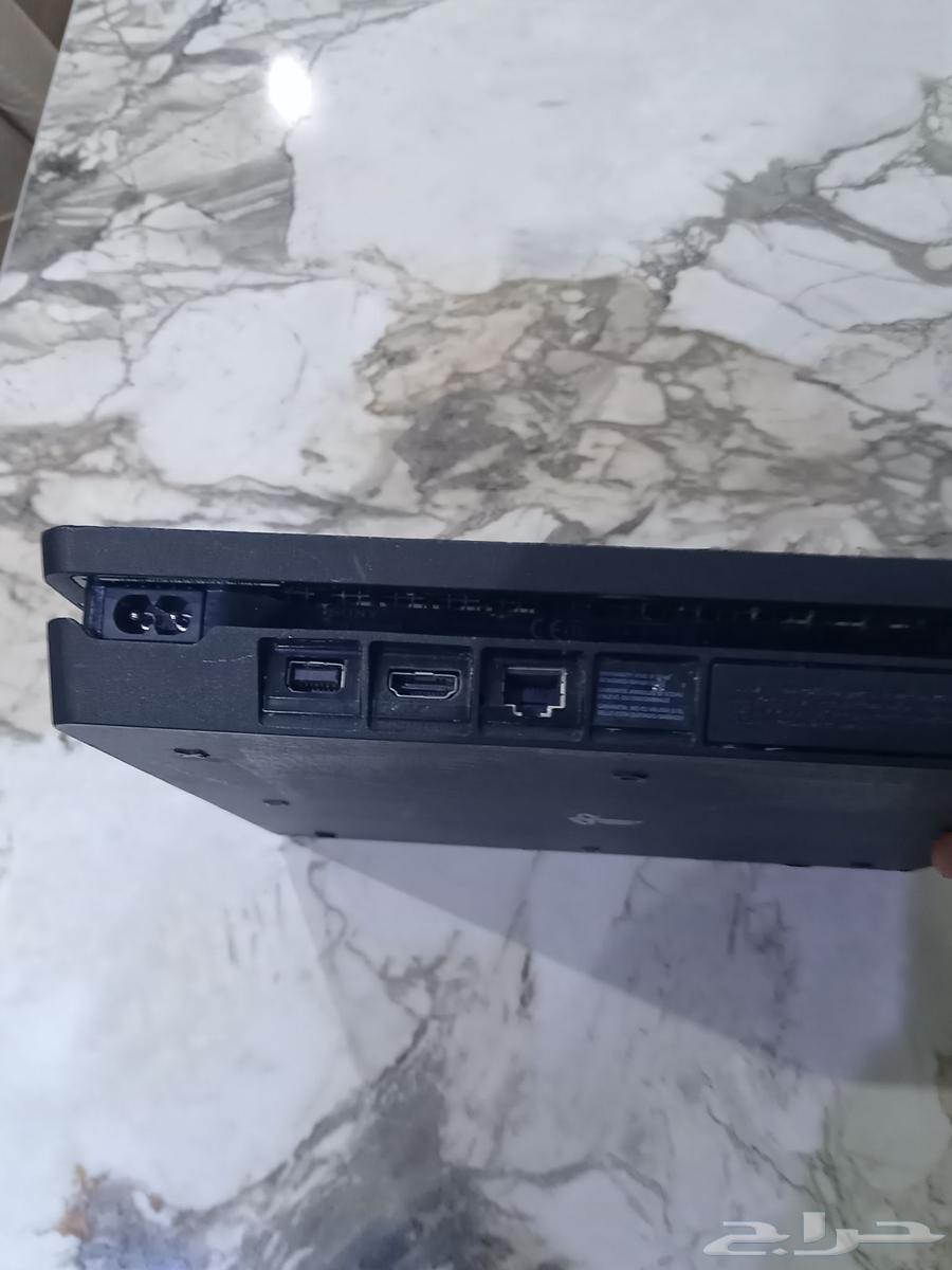 سوني 4 نسخة السلم نظيف ومعه واسلاكه64429641143170111