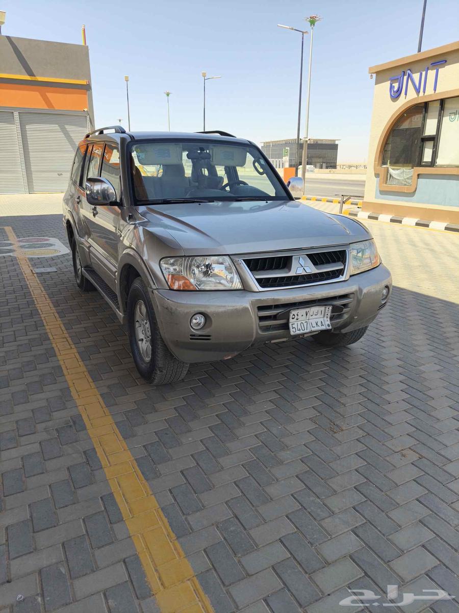 جيب ميتسوبيشي باجيرو للبيع 200364590262767362110