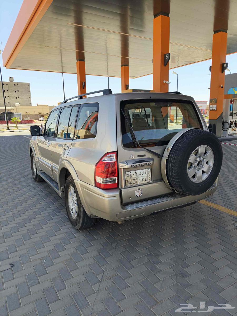 جيب ميتسوبيشي باجيرو للبيع 200364590262767362111