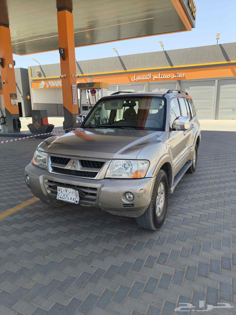 جيب ميتسوبيشي باجيرو للبيع 200364590262767362114