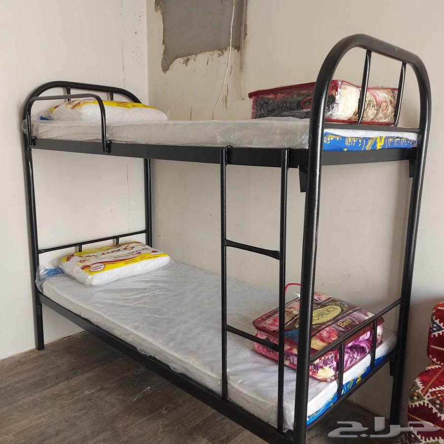 Two-tier iron bed with mattress, blanket, pillow, and sheets new64428228551298114