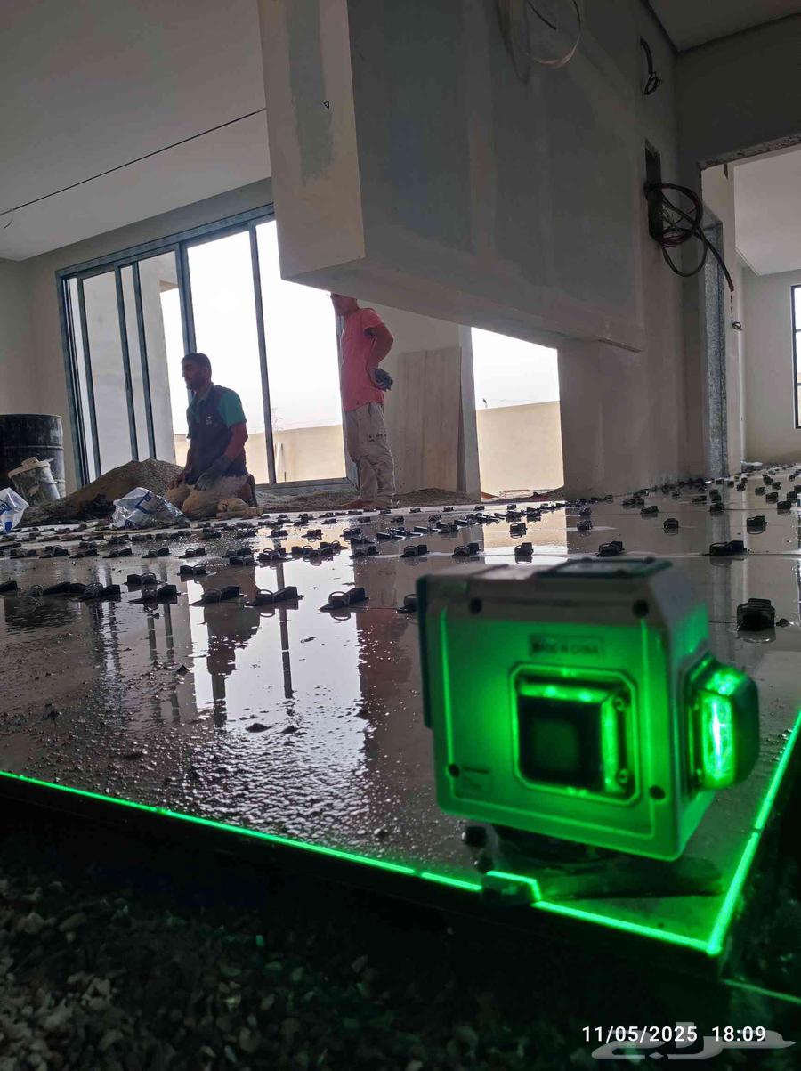 Egyptian tile worker in Abu Arish, Jizan, Al-Aridha64143194381698110
