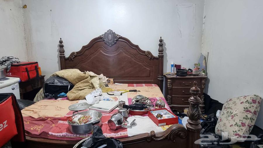 Chinese bed with sponge mattress and dressing table with mirror, new64430967967490110