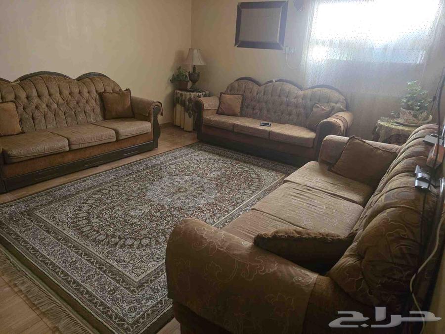 كنب بحاله ممتازه تواصل64431034844675110